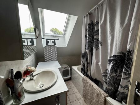 Location Appartement 3 pièces 69m² ST JEOIRE PRIEURE 73190 - Photo 5