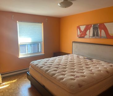 2 bedroom fully furnished unit in southeast Burlington - Photo 2