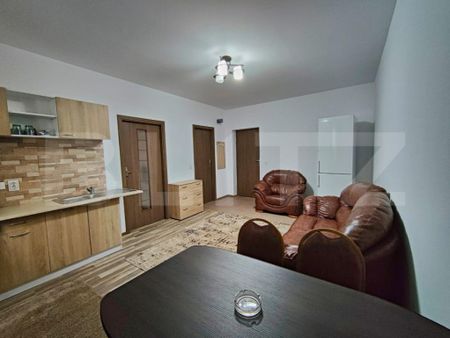 Apartament de 2 camere, balcon, centrala termica, zona drumu - Photo 2