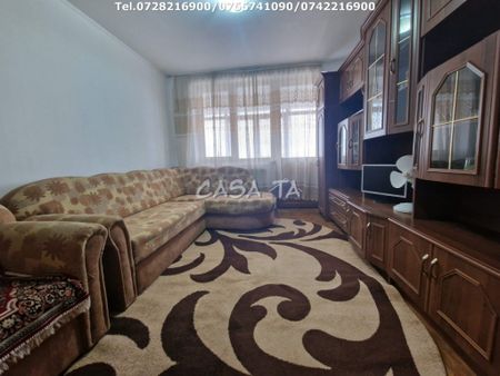 Închiriere apartament 3 camere, Bld Republicii (Zona CEO) - Fotografie 2