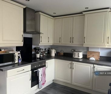 3 bedroom end of terrace house to rent - Photo 3