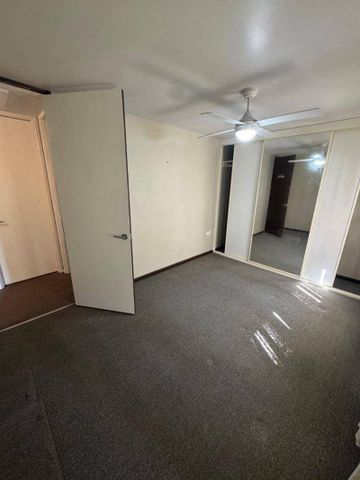 3 Bedroom, 1 Bathroom, 1 Extra Toilet - Photo 2