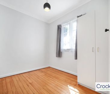 2 Bedroom unit with 1 carpark at Mt Eden near the City and Newmarket - Photo 4