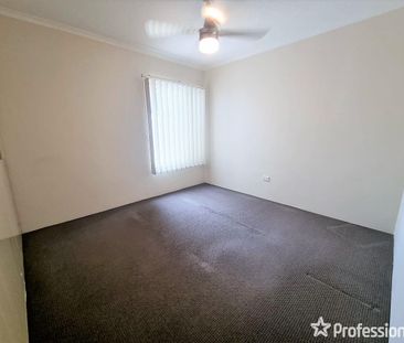 Ground Floor Spacious 2 Bedroom Unit - Photo 5
