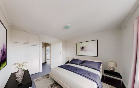 2 Bed, 1 Bath - Photo 4