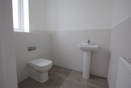 Safety Bay Close, Kent, London - Photo 5