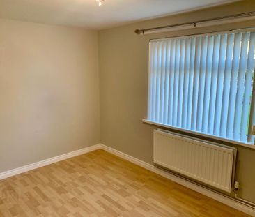 93 Doagh Road, Ballyclare, BT39 9E3 - Photo 5