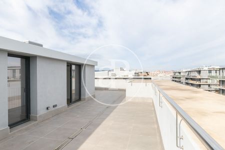 Duplex for rent in Badalona - Photo 4