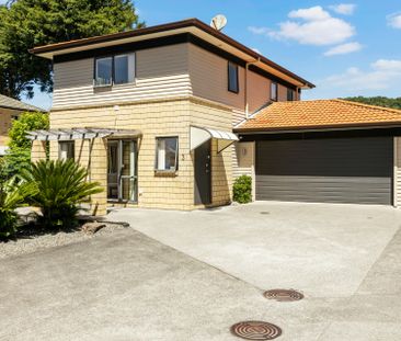 Low Maintenance Family Home - Photo 3