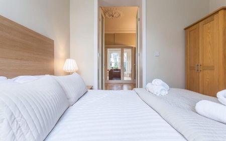 Apt 2, 31 Wellington Park, Belfast, BT9 6DP - Photo 3