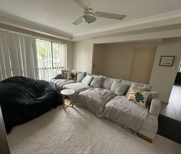 Morayfield - Photo 2