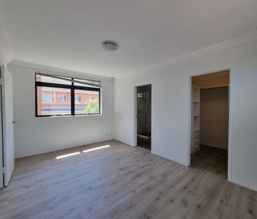 WELL PRESENTED 3-BEDROOM APARTMENT FOR RENT - Photo 3