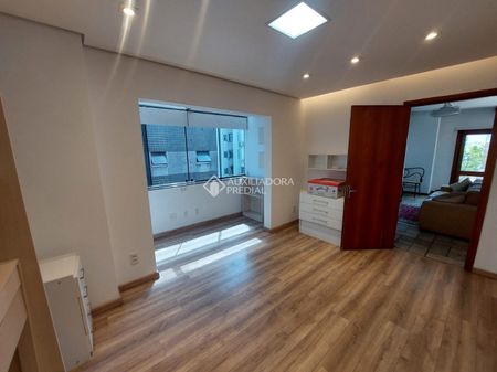 Cobertura com 3 quartos e 251m² para alugar em São João, Porto Alegre. - Photo 3