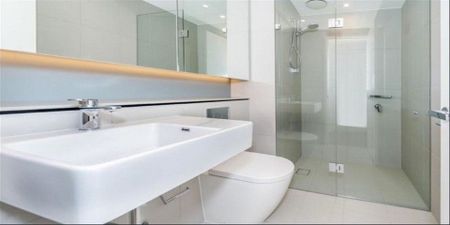 Wonderful High Floor Apartment in Exclusive "Aqua" Building - Photo 3