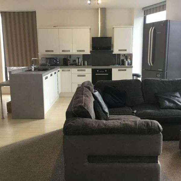 Bucknall New Road, Stoke-on-trent, ST1 - Photo 1