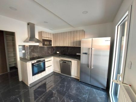 Location Maison 5 pièces 141m² LES SABLES D OLONNE 85100 - Photo 2