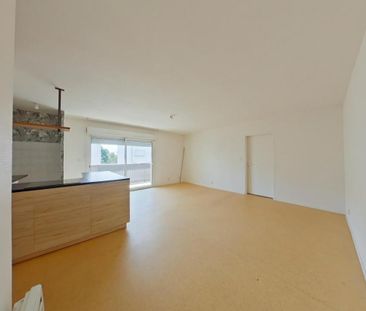 Location Appartement 3 pièces 63m² POITIERS 86000 - Photo 2