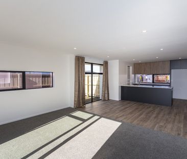 Ravenswood – Spacious Family Home! - Photo 2