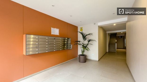 barcelona, Catalonia 08029 - Photo 1