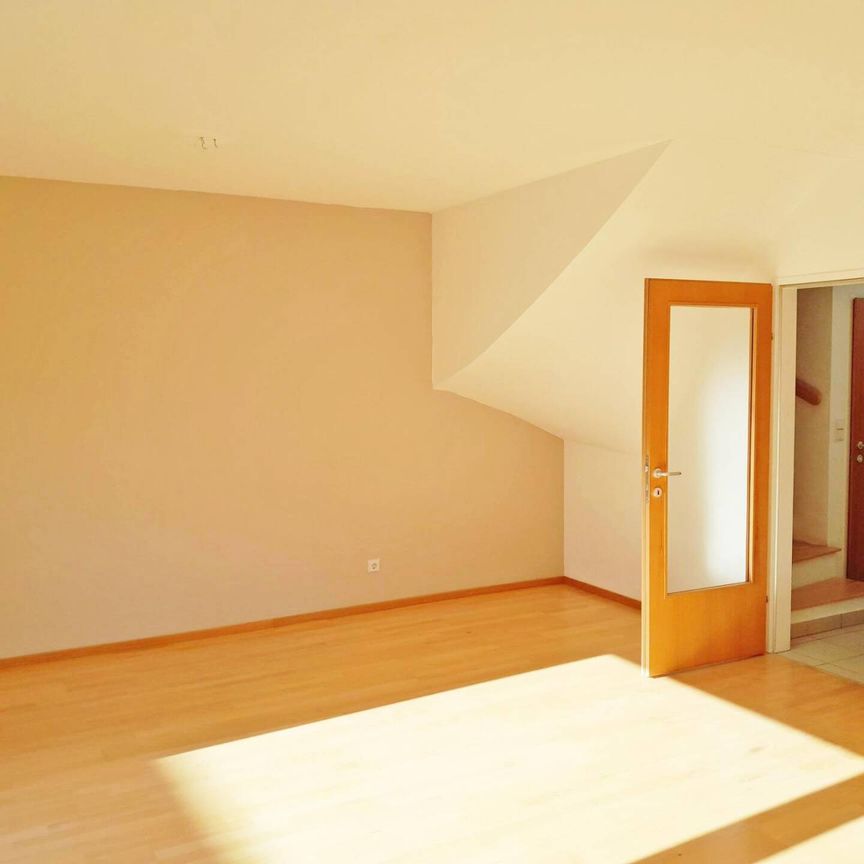 Maisonettewohnung mit 4 Zimmern und Freifläche - Photo 1