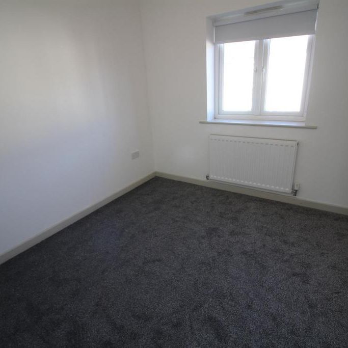 2 bedroom townhouse to rent - Photo 1