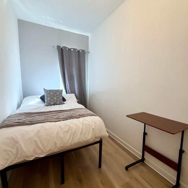 4 bedroom terraced house to rent - Photo 1