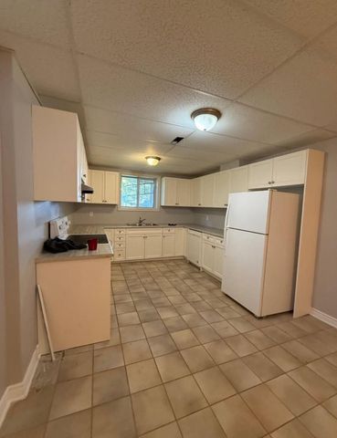 For Lease - 65 Simcoe Road Unit# Basement, Bradford West Gwillimbury, Ontario - Photo 3