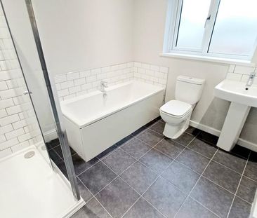 3 bedroom terraced house to rent - Photo 4