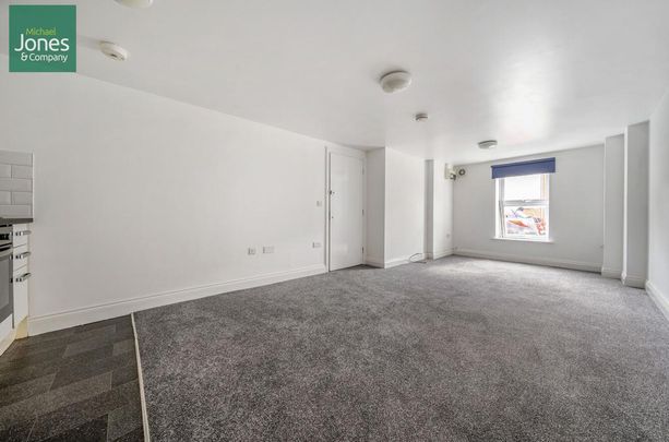 Studio to rent - Photo 1