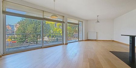 Appartement te huur in Ukkel voor € 1.150 met 1 slaapkamer - Foto 4