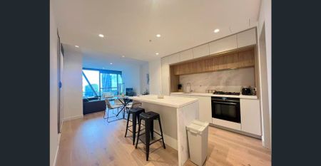 1 Bedroom 1 Study apartment - West Side Place - Photo 5