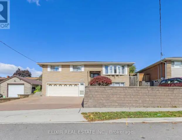 246 THALER AVENUE | 246 THALER AVENUE, Kitchener - Photo 1