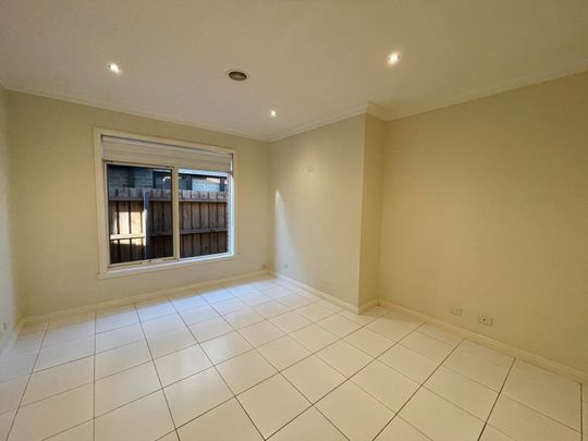 2/2 Wyong Street, Keilor East VIC 3033 - Photo 1