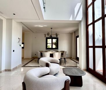 Detached Villa in The Golden Mile - Photo 6