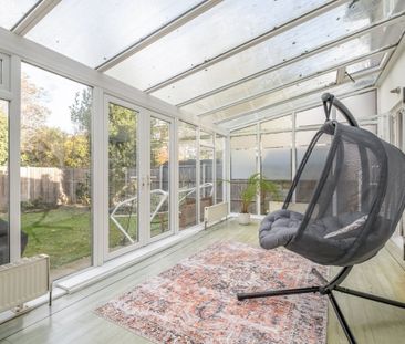 4 bedroom detached house to rent - Photo 3