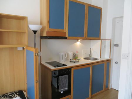 Flat 109 Fulham Palace Road, Fulham W6 9HH - Photo 5