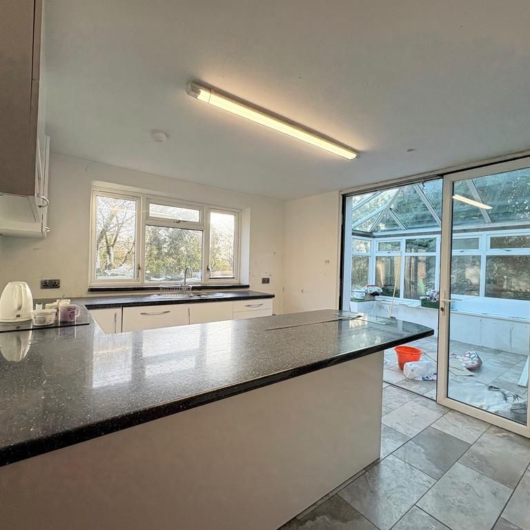 2 bedroom semi-detached house to rent - Photo 1