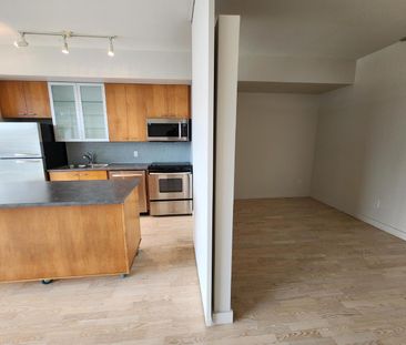 383 Cumberland Street - 802 - Photo 2