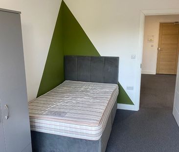 2 Bed Flat, Phoenix Place, BS16 - Photo 6