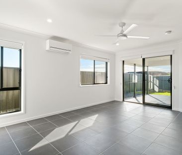 Brand new family home - Photo 4