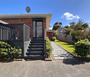 REMARKABLE IN REMUERA - Photo 1