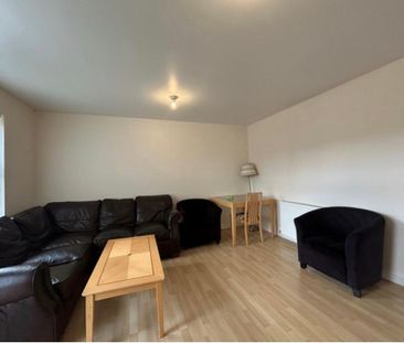 2 Bed Flat, New Road, NG7 - Photo 1