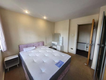 Stretford Road, Hulme, Manchester, M15 - Photo 5