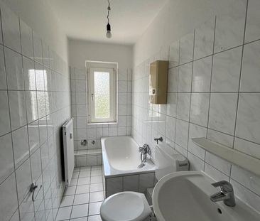 Raumwunder mit Dachgeschoss-Extras - Ideal für Hobby-Gäste-Homeoffice - Foto 1