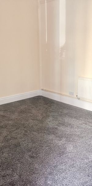Shafton Place, LS11 - Photo 1