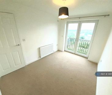 3 bedroom end of terrace house to rent - Photo 6