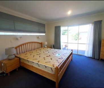 4 Bedrooms in great location - Photo 5