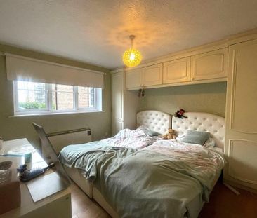 2 bedroom maisonette to rent - Photo 4