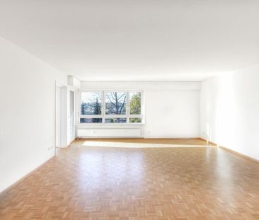 Moderne 5.5-Zimmerwohnung in Oberwil - Photo 1