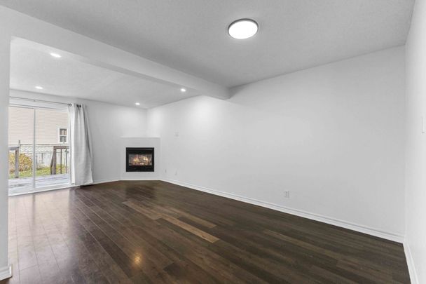 For Lease - 1 Berkshire Way, Barrhaven, Ontario - Photo 1